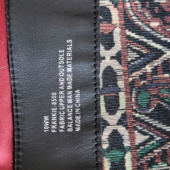 Suede dress boot - Picture 3 of 6